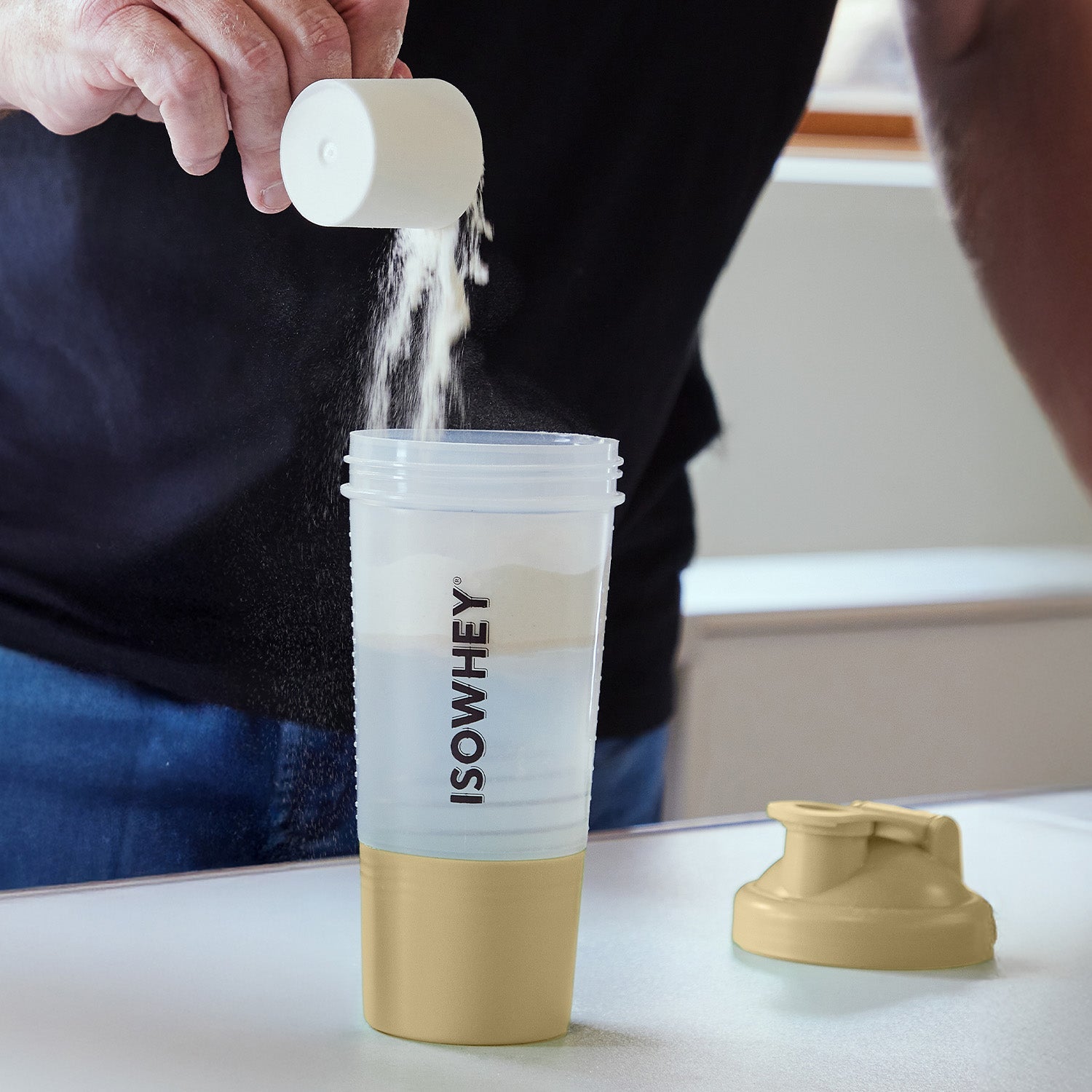 5 Easy High-Protein Smoothie Recipes (Dairy-Free Options)